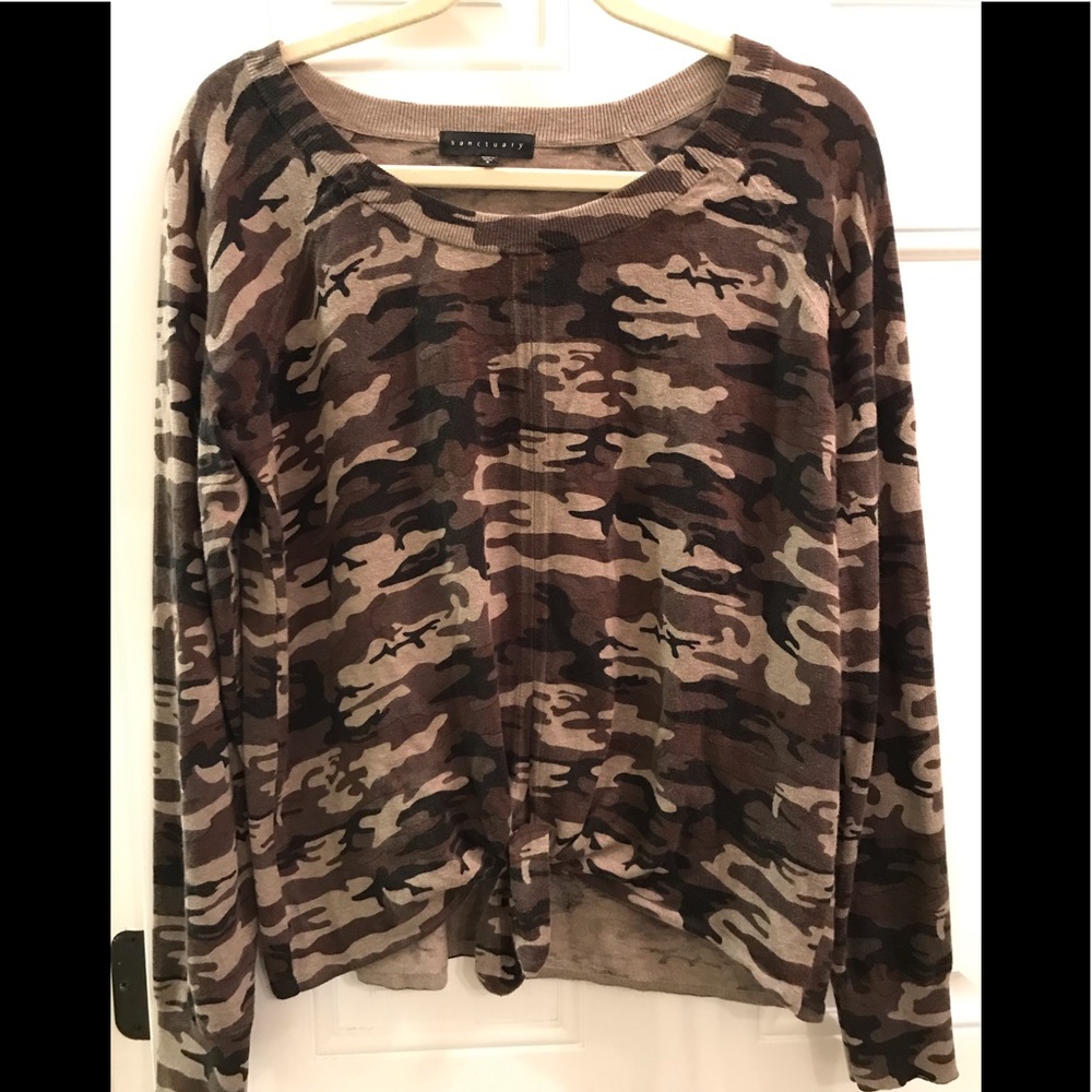 Sanctuary Tie bottom sweater in camouflage
